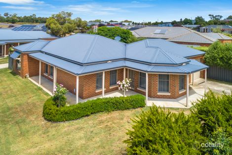 1/10 Banksia Cres, Kyneton, VIC 3444