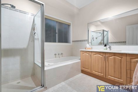 Property photo of 14 Northgate Drive Berwick VIC 3806