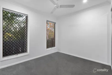 Property photo of 31 Basalt Drive Yarrabilba QLD 4207