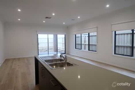 Property photo of 7 Darsham Crescent Point Cook VIC 3030