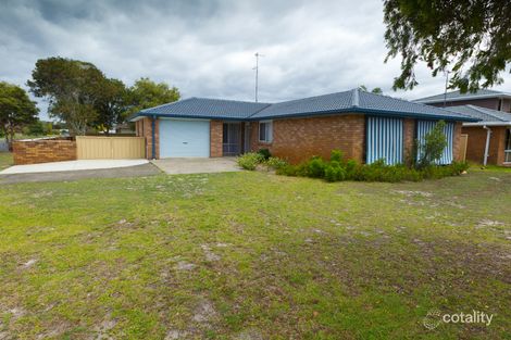 1 Mayers Dr, Tuncurry, NSW 2428