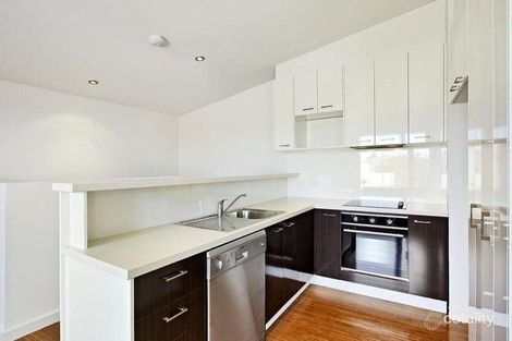 Property photo of 5 Byron Street Carnegie VIC 3163