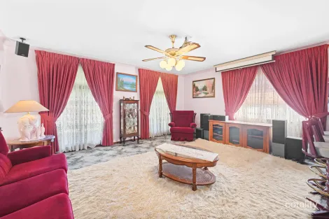 Property photo of 4 Lexington Avenue St Clair NSW 2759