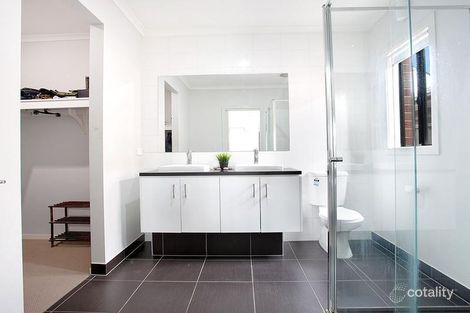 Property photo of 32 Mirima Street Tarneit VIC 3029