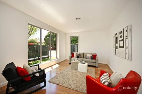 Property photo of 8 Wahgoo Road Carnegie VIC 3163