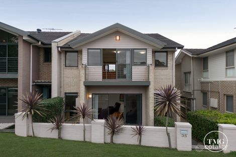 35 Stowe Ave, Campbelltown, NSW 2560