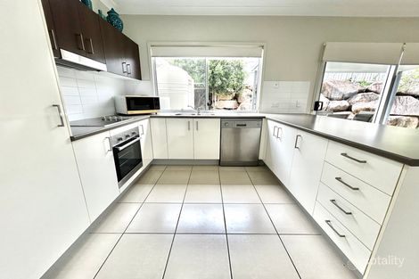 Property photo of 2/9 Cavella Drive Glen Eden QLD 4680