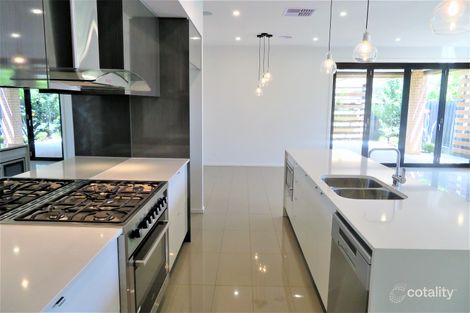 Property photo of 44 Newmarket Parade Mickleham VIC 3064