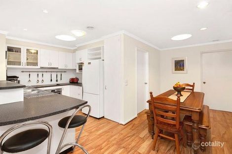 Property photo of 10 Adamson Crescent Wanniassa ACT 2903
