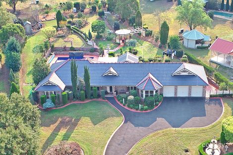 Property photo of 7 Willoughby Circuit Grasmere NSW 2570