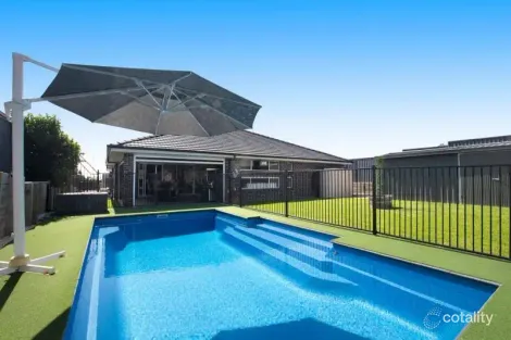 Property photo of 12 Highland Crescent Thirlmere NSW 2572