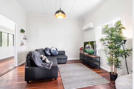 Property photo of 8 Madgwick Street Wynnum QLD 4178