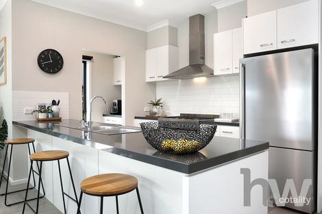 Property photo of 19 Casey Boulevard Fyansford VIC 3218