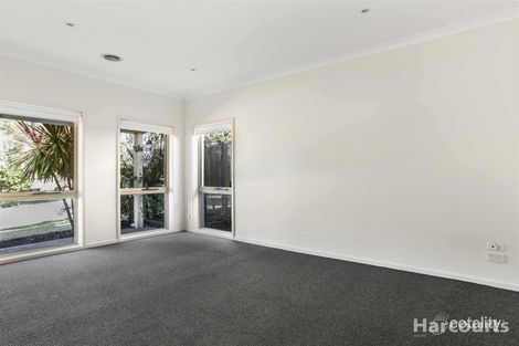 Property photo of 13 Gracehill Mews Cranbourne VIC 3977