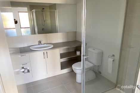 Property photo of 1/2 Lilly Pilly Close Werribee VIC 3030