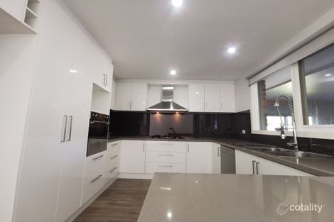 Property photo of 6 Admirala Avenue Dandenong North VIC 3175