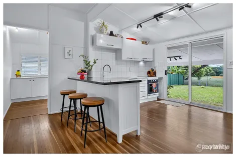 Property photo of 101 Curran Street Koongal QLD 4701