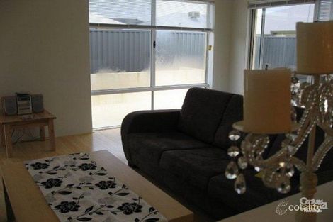 Property photo of 2 Brandalier Turn Aveley WA 6069