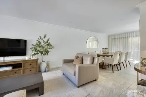 Property photo of 102/20 Fairway Drive Clear Island Waters QLD 4226