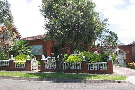 33 Leopold St, Croydon Park, NSW 2133