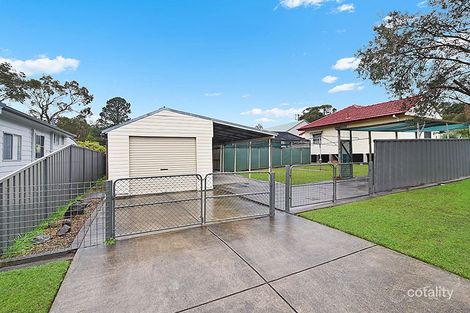 Property photo of 24 Laxton Crescent Belmont North NSW 2280