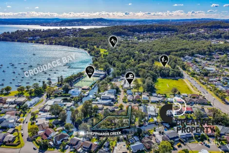 Property photo of 13 St Johns Drive Croudace Bay NSW 2280
