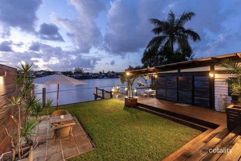 Property photo of 12 Wynnum Road Norman Park QLD 4170