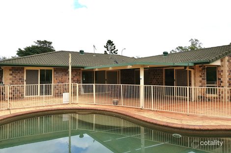 8 Henry Cotton Dr, Parkwood, QLD 4214