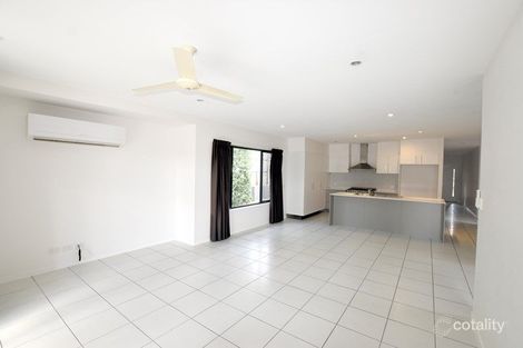 Property photo of 25 Boonderee Place New Auckland QLD 4680