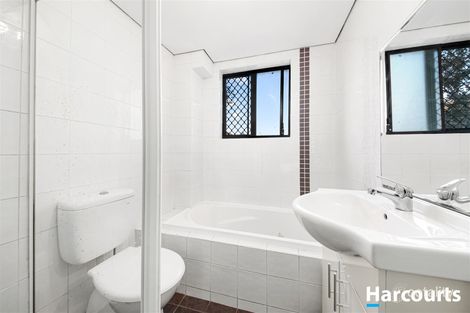 Property photo of 4/21-23 Hinkler Avenue Warwick Farm NSW 2170