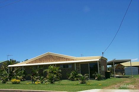 22 Moore St, Elliott Heads, QLD 4670