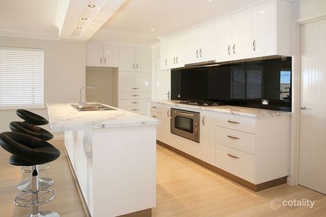 Property photo of 16 Spindrift Vista Glenfield WA 6532