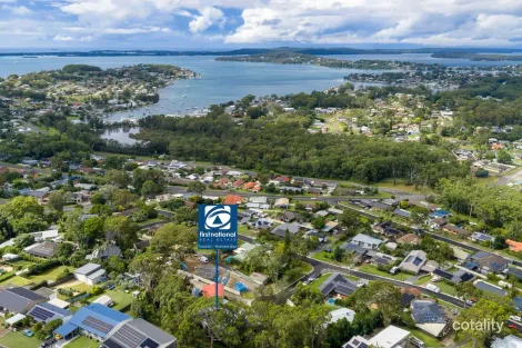 Property photo of 9 Newhaven Close Balmoral NSW 2283
