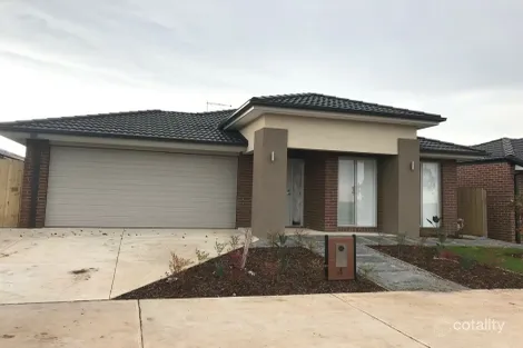 Property photo of 4 Mapleton Boulevard Melton South VIC 3338