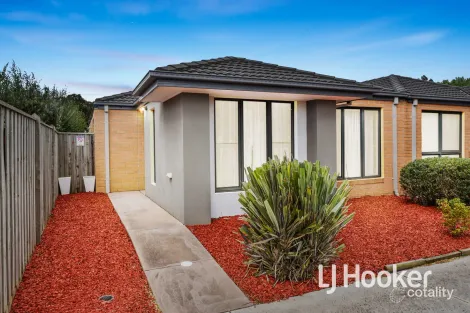 Property photo of 53 Harper Crescent Cranbourne West VIC 3977