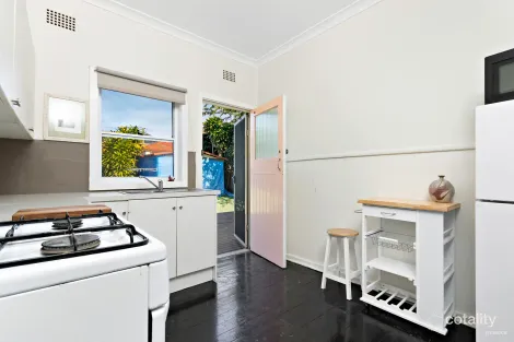 Property photo of 10 Mena Street Mayfield NSW 2304
