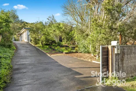 Property photo of 33 Minnimurra Road Rye VIC 3941
