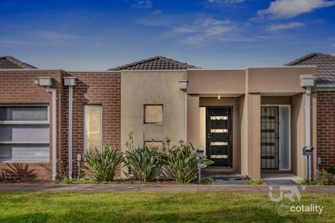 Property photo of 17 Hadley Lane Craigieburn VIC 3064