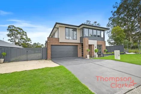 Property photo of 29 Harrow Circuit Greta NSW 2334