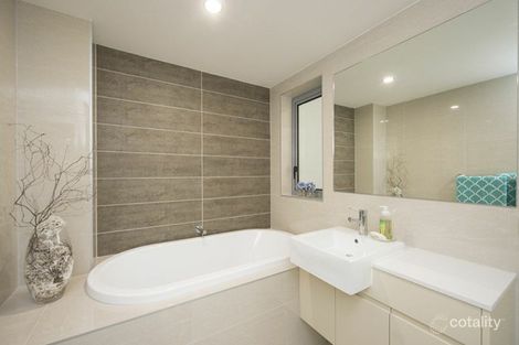 Property photo of 204/10 Wyndham Avenue Boyne Island QLD 4680