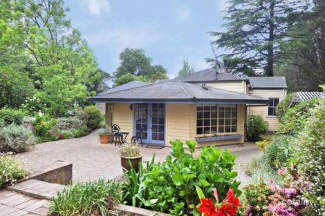Property photo of 34 Oxley Drive Bowral NSW 2576