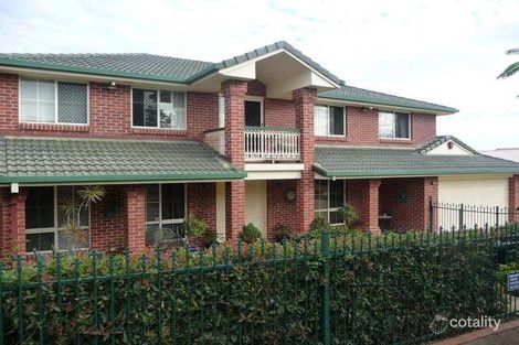 Property photo of 2 Mansfield Place Mansfield QLD 4122