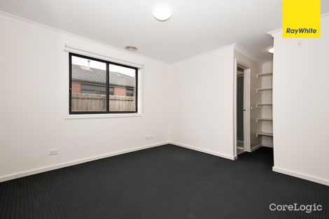 Property photo of 20 Toolern Waters Drive Weir Views VIC 3338