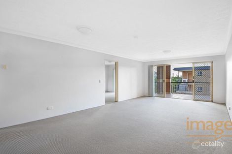 Property photo of 2/52 Kitchener Street Coorparoo QLD 4151