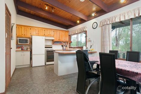 Property photo of 22 Mitarm Close Mount Evelyn VIC 3796