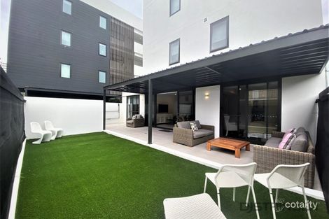 6/15 Dutton St, Coolangatta, QLD 4225