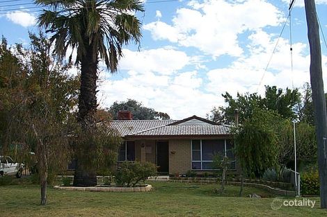 15 Kootingal Rd, Armadale, WA 6112