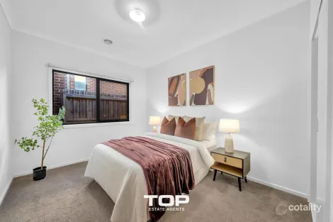 Property photo of 42 Belcam Circuit Clyde North VIC 3978