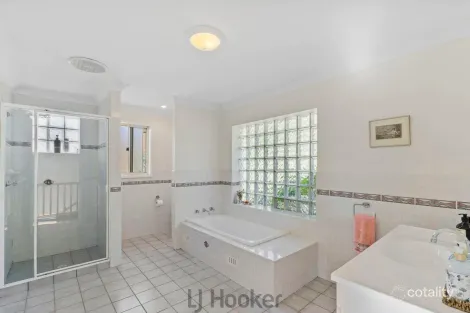 Property photo of 3 Ealing Crescent Fishing Point NSW 2283