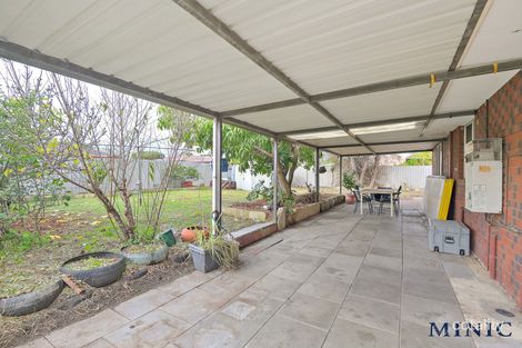 Property photo of 19 Hibiscus Road Maddington WA 6109